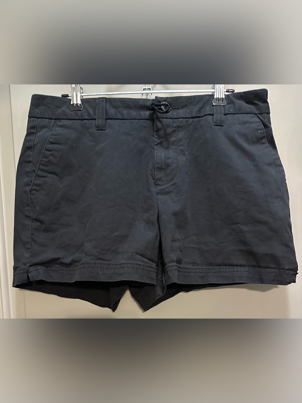Magellan Size 6 Navy Blue Shorts EUC